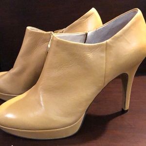 Tan Vince Camuto ankle boots